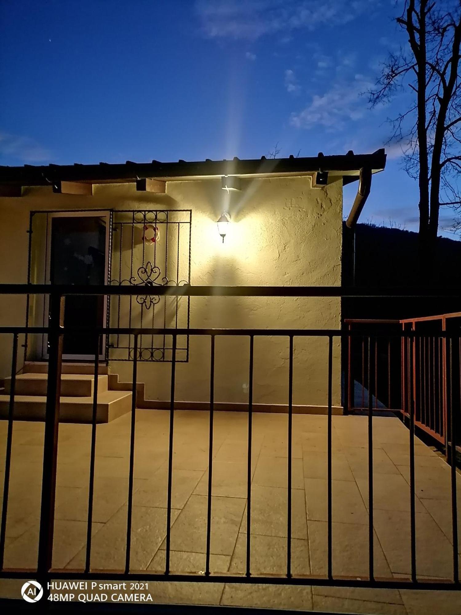 Kalista Villa Jurdani Exterior photo